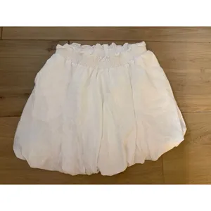 NEW White Bubble High Waisted Ruffle Poof Cotton Blend Mini Skirt M thumbnail 6