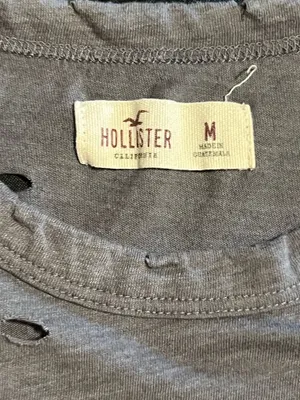 Womens medium Hollister gray "Girls" distressed graphic cropped tank top thumbnail 7
