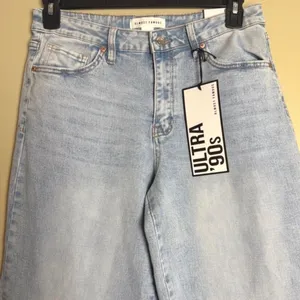 NWT Almost Famous 90s Jeans Juniors 11 Light Wash Sparkle Wide Leg Flare Baggy thumbnail 4