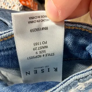 RIsen Jeans Women's Distressed Hi-Rise Medium Wash Raw Hem Bot Crop Jean Sz 29 thumbnail 6