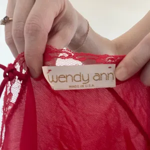 Vintage Wendy Ann Sheer Red Lace Peplum Camisole thumbnail 5