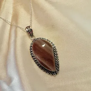 Silver tone and agate pendant necklace thumbnail 9