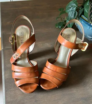 Guess Platform Sandals thumbnail 2