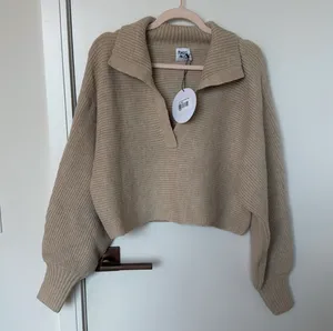 Princess Polly Beige Tiana Cropped Sweater thumbnail 4