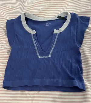 Urban Outfitters Top thumbnail 1