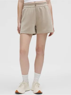 Lululemon Softstreme High-Rise Short 4" Sz 8 thumbnail 2