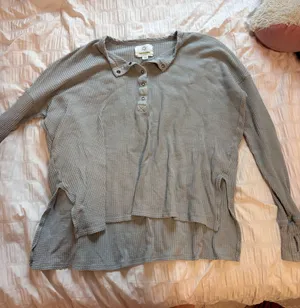 Aerie OFFLINE shirt thumbnail 1