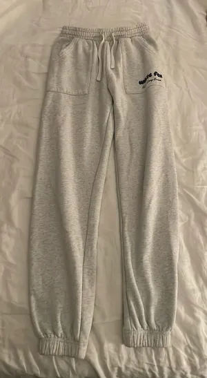 White Fox Sweatpants Boutique thumbnail 1