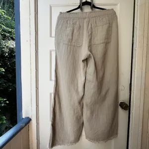 Old Navy High Rise Wide Leg Pants Sz M Beige Comfort Waist Office Casual Summer thumbnail 2
