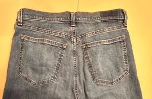 Abercrombie & Fitch | The 90’s Relaxed High Rise jeans. Size: 28/6R thumbnail 9