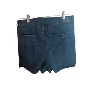 American Eagle Black Distressed High Waisted Button Fly Denim Shorts Womens 12 thumbnail 2