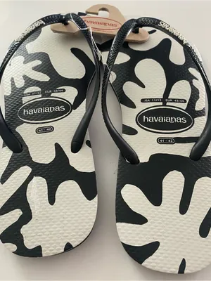 NWT Havaianas Women’s Slim Coral Slip on Black & White Flip Flops thumbnail 7