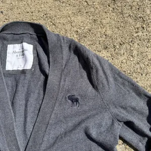 Vintage Y2K Abercrombie & Fitch Cashmere Blend Cardigan Size M thumbnail 2