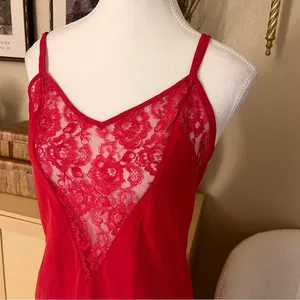 VINTAGE VICTORIA’S SECRET Gold Label Red Lace Slip Mini‎ Dress Size Medium thumbnail 2