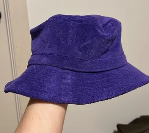 NWT Aritzia TNA bucket hat thumbnail 2