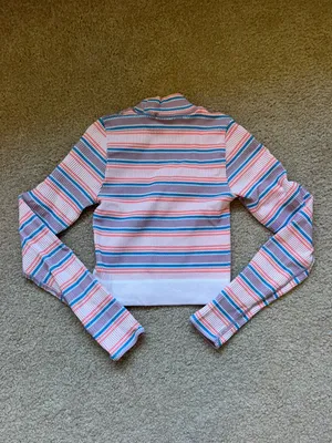 Urban Outfitters Long-sleeve thumbnail 2