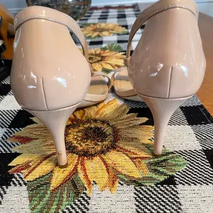 Michael Kors sandals tan patent leather thumbnail 7