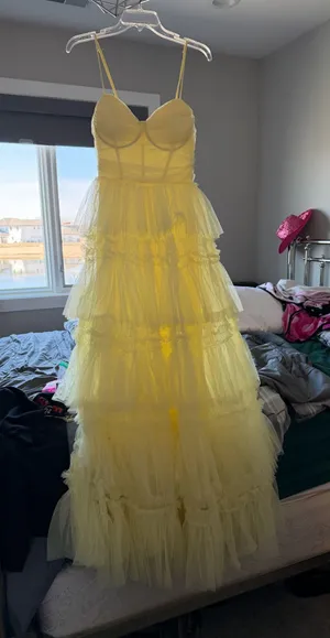 Windsor Prom Dress thumbnail 1