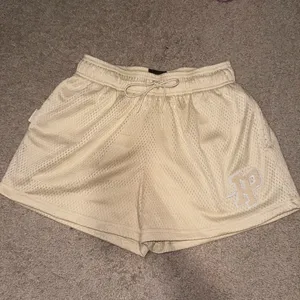 Inaka Power Shorts Cream Tan thumbnail 2