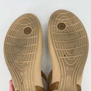 Crocs Isabella T Strap Sandal Bronze Tan Women 10 Jelly Slip On Casual Flip Flop thumbnail 9