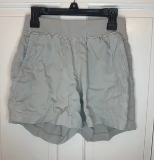 Faherty Light‎ Gray Elastic-Waist Shorts size XS EUC thumbnail 1