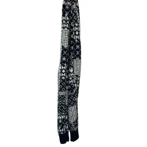 Abercrombie & Fitch Black & Cream Fair Isle Wool Blend Scarf‎ thumbnail 2