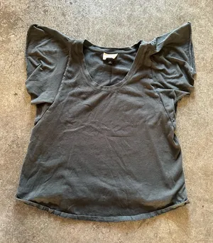 Universal Thread Top Women’s Medium thumbnail 1