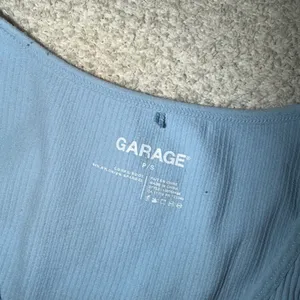 garage crop top thumbnail 5