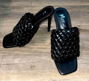 Sale! 🔥🔥 NEW! Mixx Shuz Black 4” Heels 👠 Size 6.5 thumbnail 1