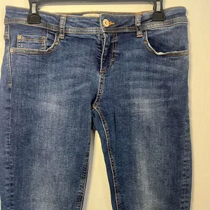 Zara basic  Women's Blue and Navy Jeans size 8 us thumbnail 3