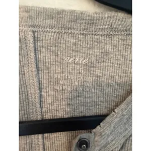 Aerie‎ Womens Gray Ribbed Long Sleeve Henley Top Size Large Heather Gray Shirt thumbnail 2