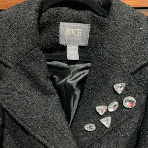 Elegant Black Women's Coat thumbnail 3