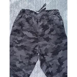 Lululemon‎ Women's Stretch HR Jogger Color Black Camouflage Size 10 thumbnail 6