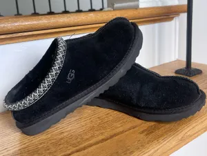 Black UGG Tasman Slippers Women’s thumbnail 1