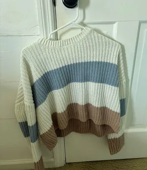 Sweater thumbnail 2