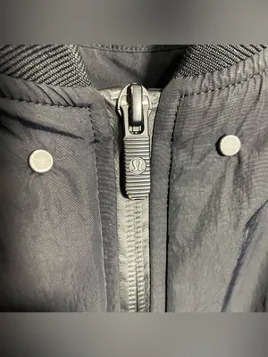 Lululemon 3-in-1 Insulated Bomber Jacket Black Size 4 (No vest) thumbnail 5