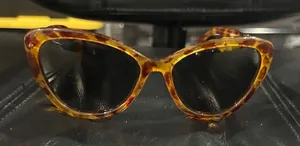 Elegant Tortoise Shell Sunglasses Brown thumbnail 1