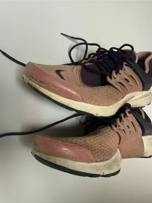 Nike Air Presto Women’s Pink Black Running Shoes Sneakers Size 9 thumbnail 3