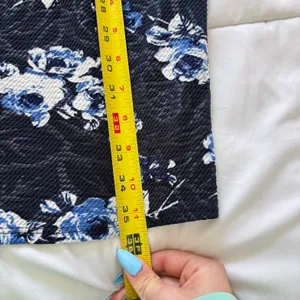 Windsor Navy Blue Floral Midi Dress V-Neck Bodycon Tulip Hem Coquette Dreamcore thumbnail 3