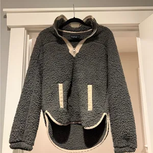 Abercrombie & Fitch Gray Sweatshirt Cozy Sherpa Quarter-Zip thumbnail 4