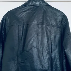 90s Vintage Women's Oversized Black Leather Jacket Size L thumbnail 11
