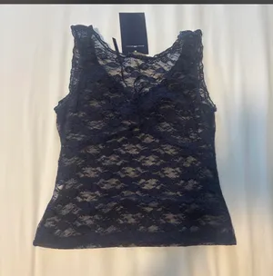 Brandy Melville Lace Top thumbnail 3