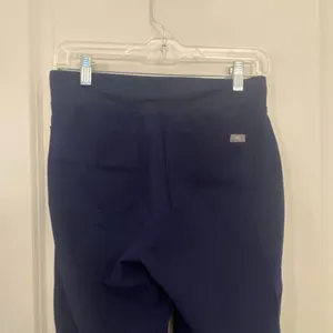 Figs scrubs Joggers women’s size XS/P thumbnail 5