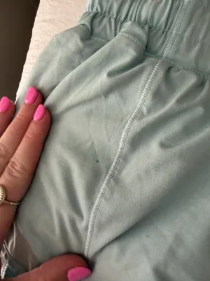 Lululemon Shorts Hotty Hot 2.5" thumbnail 2