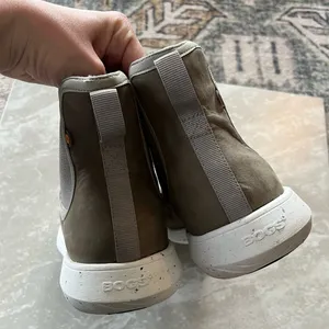 BOGS Cypress Chelsea Boots thumbnail 5