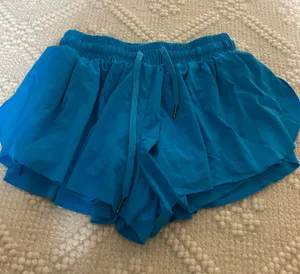 Butterfly Shorts Amazon thumbnail 1