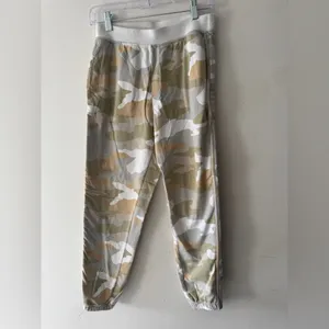 Aerie 3 Piece‎ Bundle- Sunwashed Desert Camo Sweat Set thumbnail 2