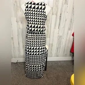 Magic Geometric Triangle Maxi Dress Womens Size Small Black White Tank Sundress thumbnail 2