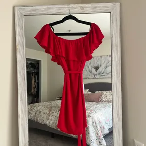 Red dress Size M thumbnail 2