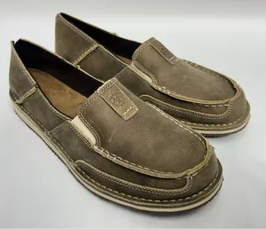 NEW Ariat Women’s Bomber Cruiser Shoes 9.5 B Brown Leather Slip On Moc Toe thumbnail 1